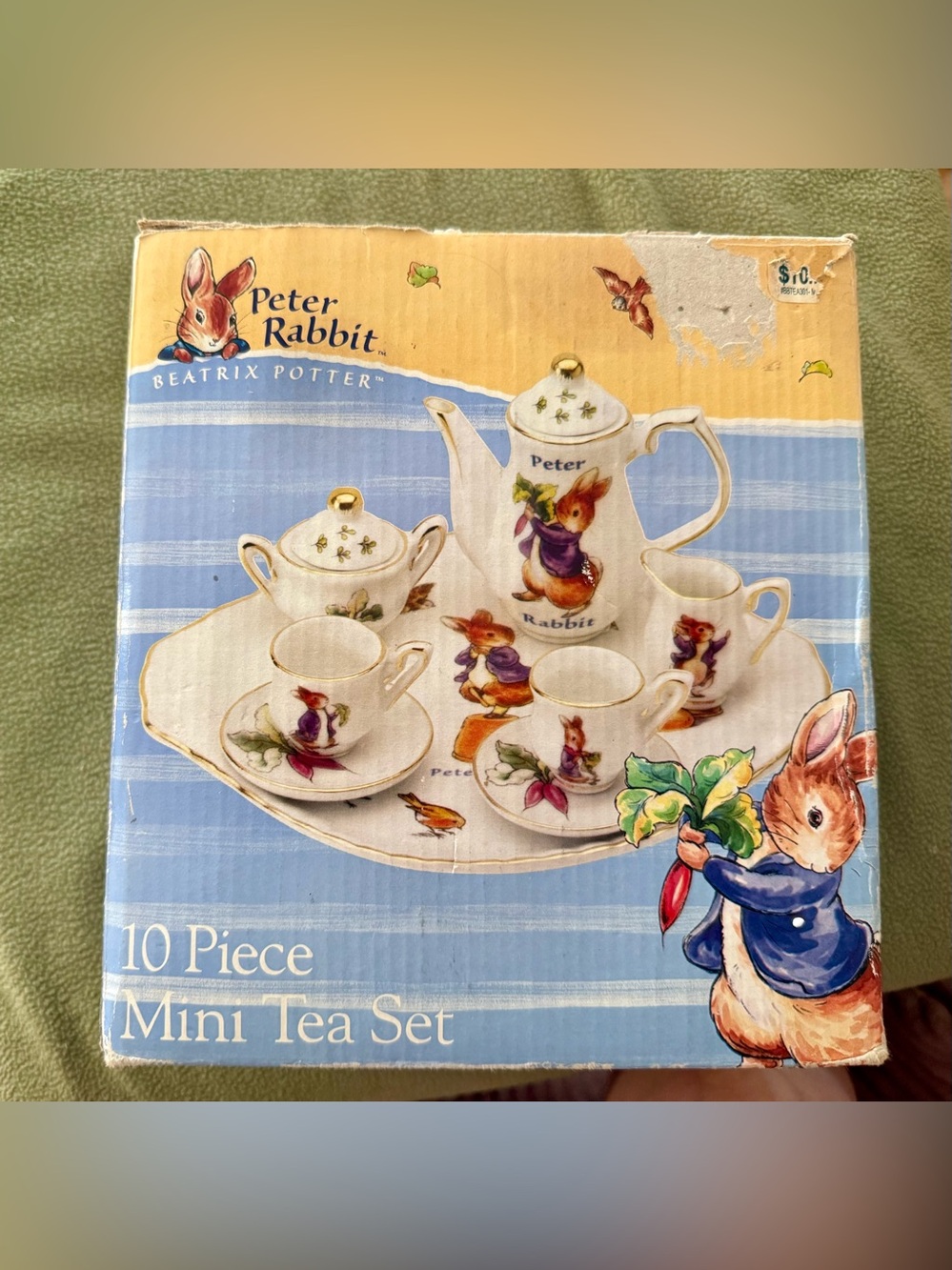 Peter Rabbit 10-Piece Mini Ceramic Tea Set w/ Teapot 2 Cups Box 2002